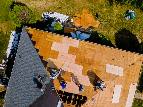 Quick and Trustworthy Emergency Roof Repair Services in Olmsted Falls, OH